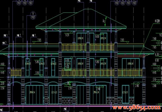 首层面积381平方米三层别墅设计图正立面图